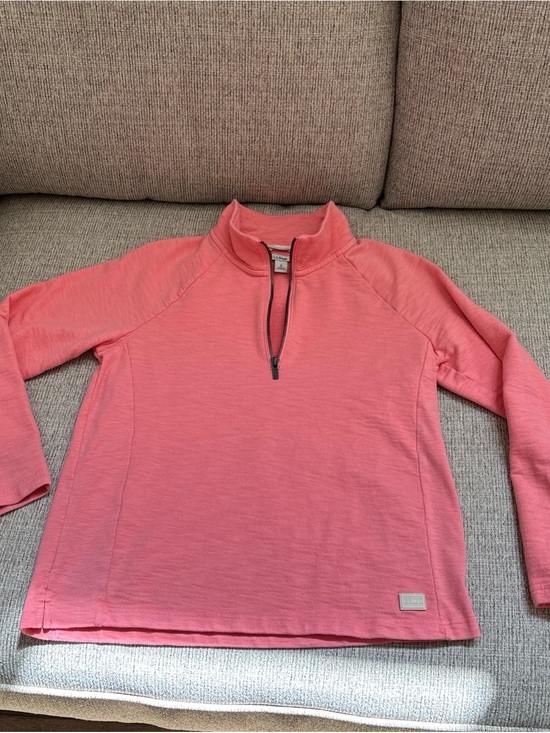 L.L. Bean Sweaters - L.L. Bean Coral Short-Sleeve women’s sweater fair condition Sz s